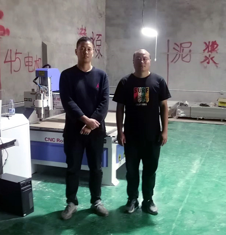 鹽城客戶采購1325型木工雕刻機(jī)(圖1) 鹽城客戶采購1325型木工雕刻機(jī)(圖1)